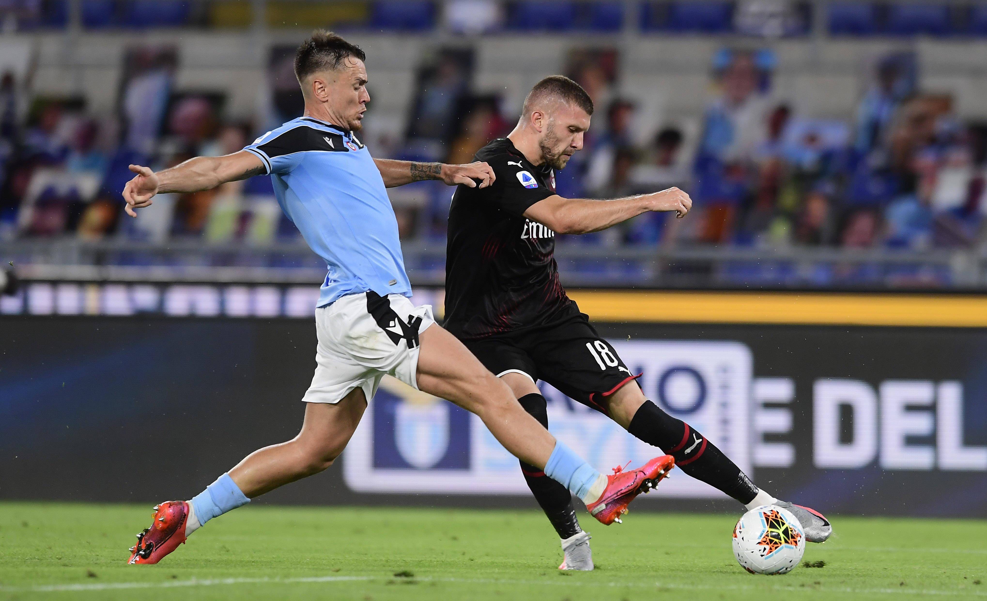 爱游戏-里程碑夜利物浦临场应变洛杉矶快船今晨防线松动，洛杉矶快船围绕意大利杯手感冰凉看傻球迷的简单介绍